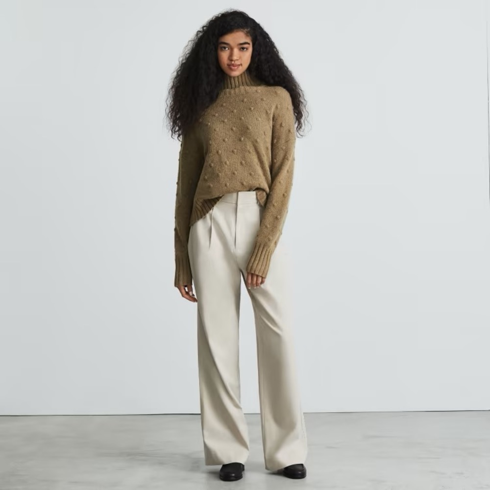 Everlane Alpaca Sweater - Size M